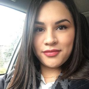 Meet your Posher, Janet